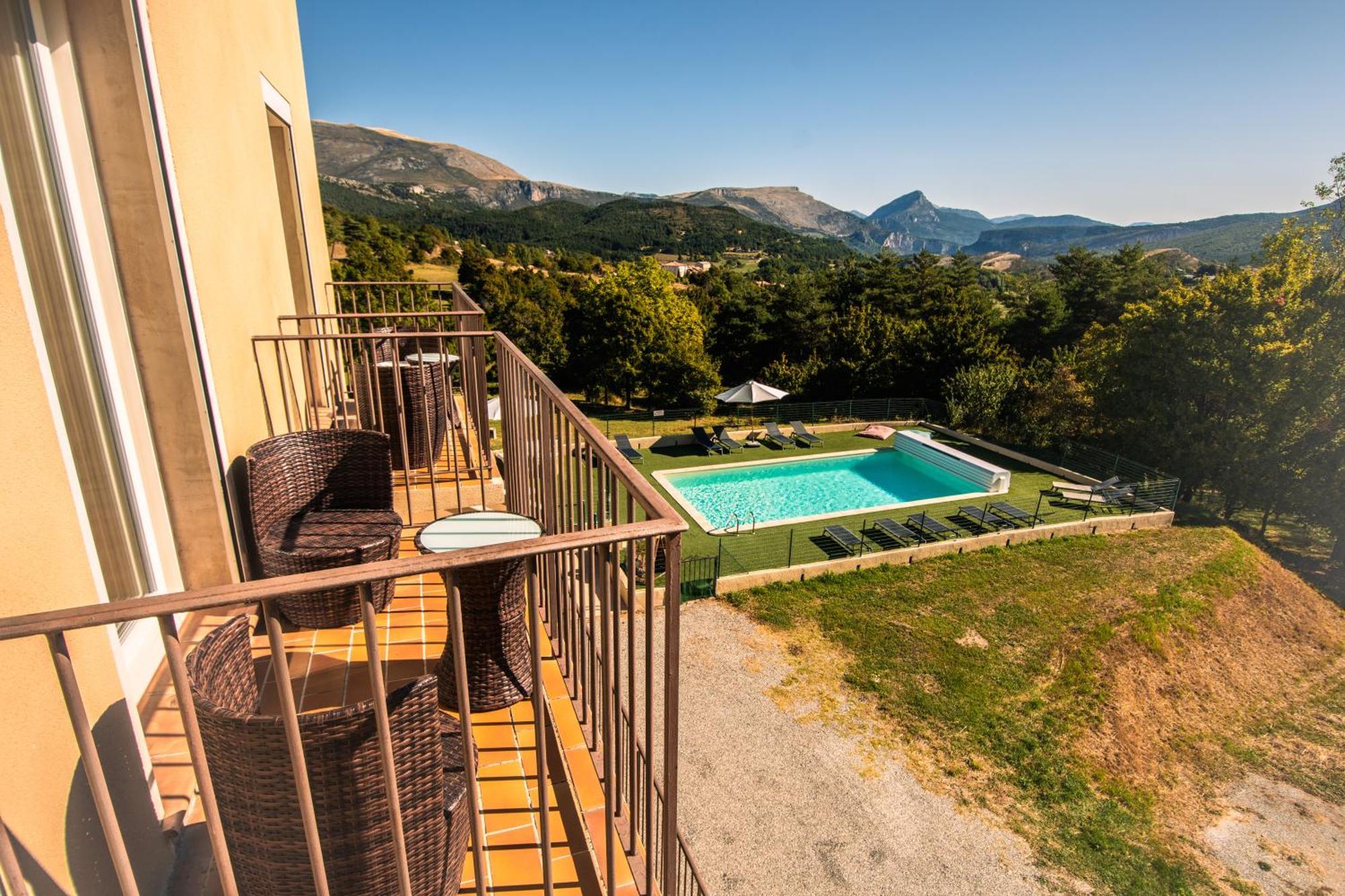 Hotel Le Panoramic - Votre Hotel Au Coeur Des Gorges Du Verdon La Palud-sur-Verdon Zimmer foto